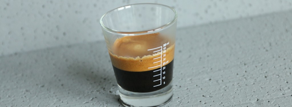Espresso im Shotglas